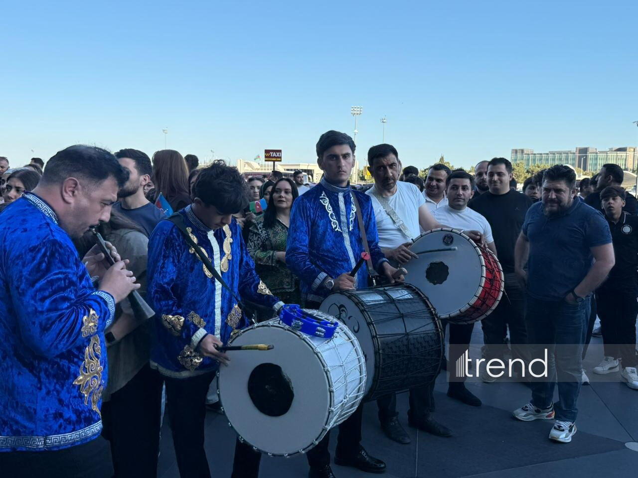 Avropa çempionu olan minifutbol üzrə Azərbaycan millisi vətənə qayıdıb