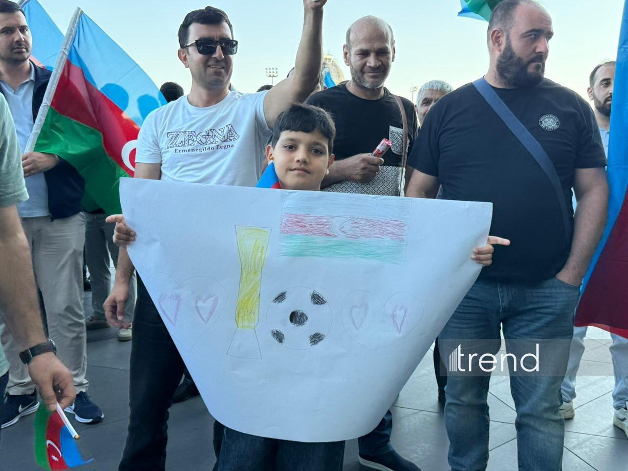 Avropa çempionu olan minifutbol üzrə Azərbaycan millisi vətənə qayıdıb