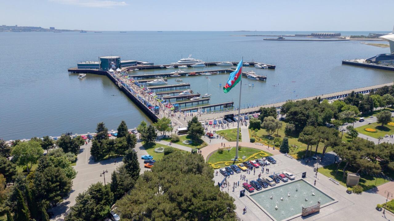 Klassik və sürət avtomobilləri festivalının birinci günü başa çatıb