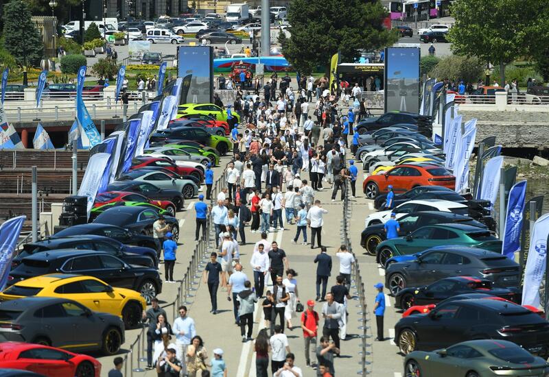 Klassik və sürət avtomobilləri festivalının birinci günü başa çatıb