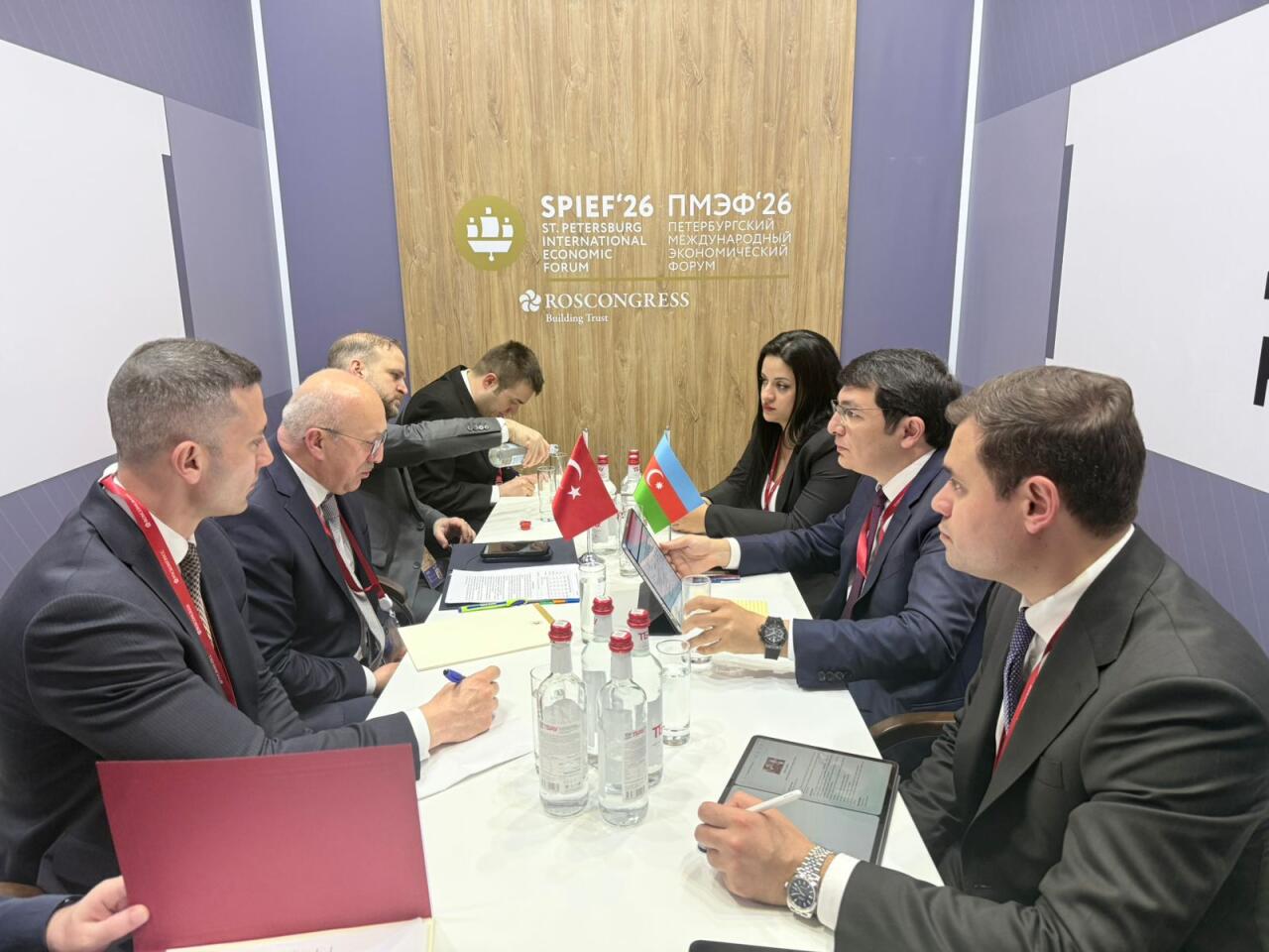 Азербайджан усиливает экономические связи на ПМЭФ