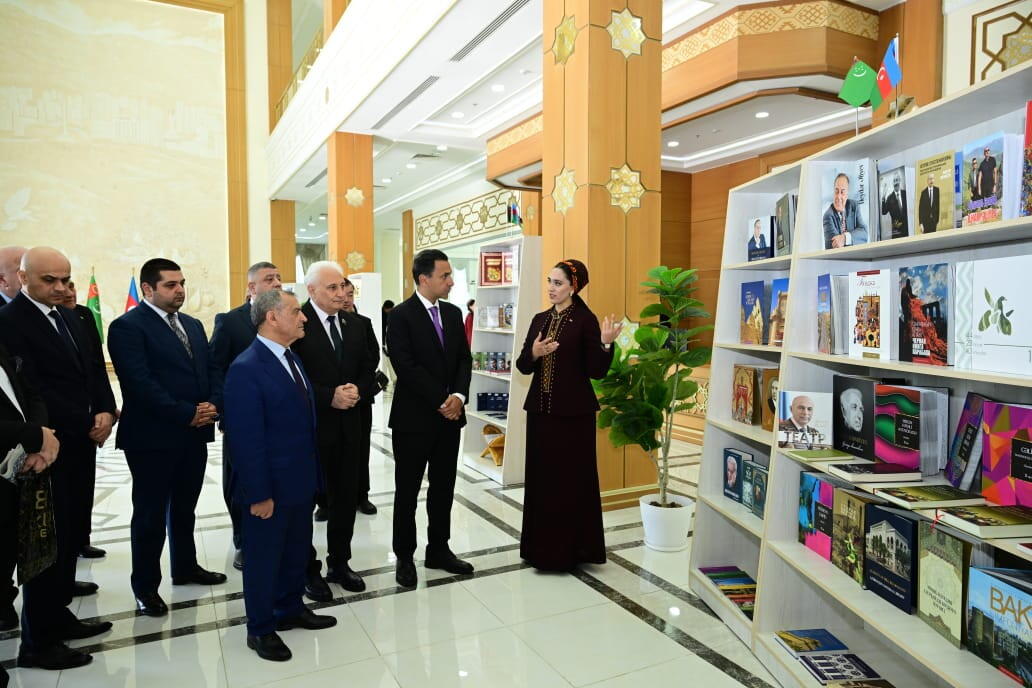 Аркадаг встретил Дни культуры Азербайджана в Туркменистане танцами, конным шоу и яркой программой