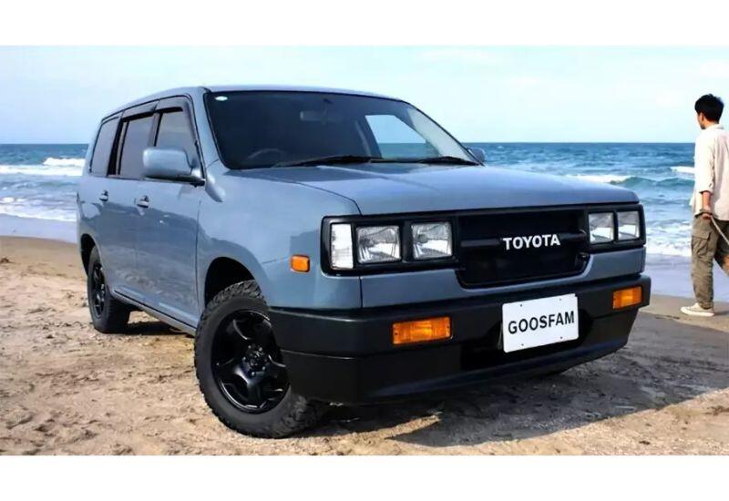 Универсал Toyota Probox превратили в "внедорожник"