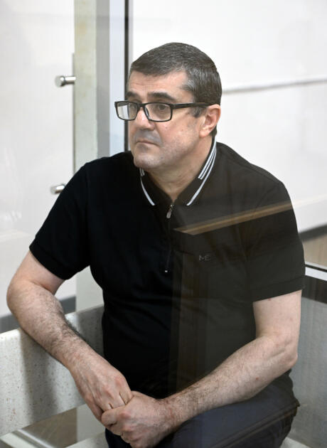 Ermənistan vətəndaşlarının şikayətləri üzrə apellyasiya məhkəməsində tərəflərin çıxışlarına başlanılıb