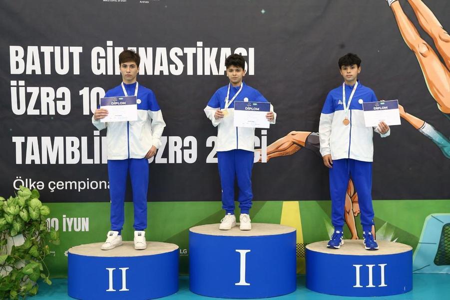 Состоялся чемпионат Азербайджана по прыжкам на батуте и тамблингу