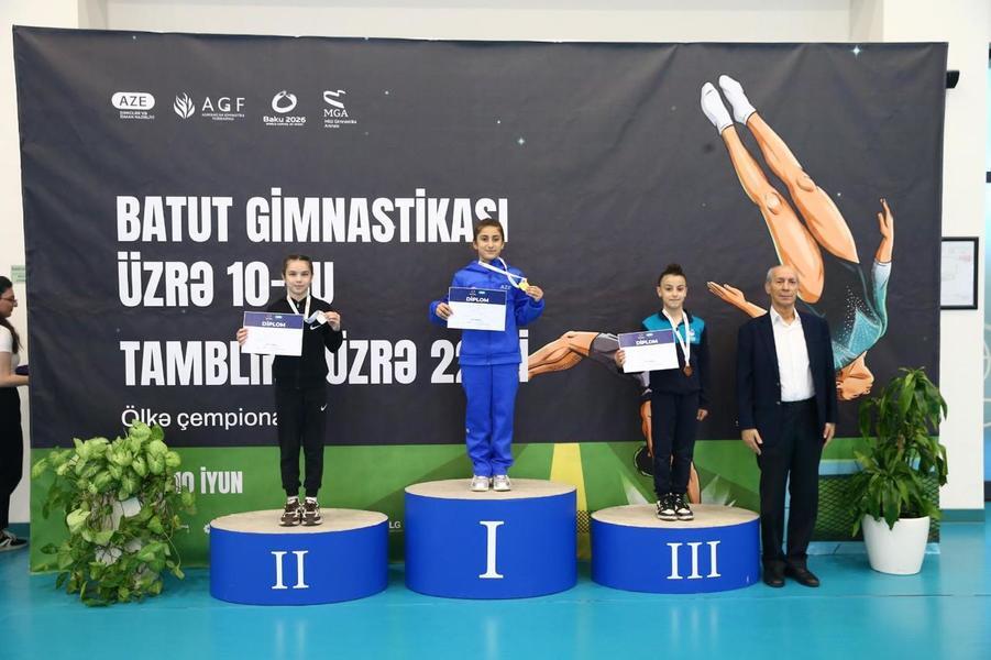 Состоялся чемпионат Азербайджана по прыжкам на батуте и тамблингу