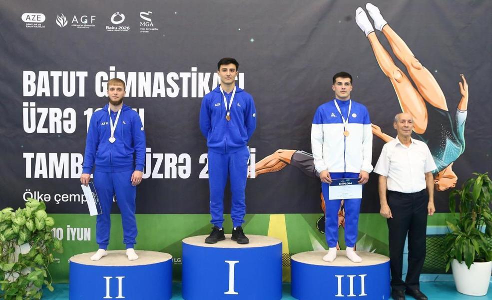 Состоялся чемпионат Азербайджана по прыжкам на батуте и тамблингу