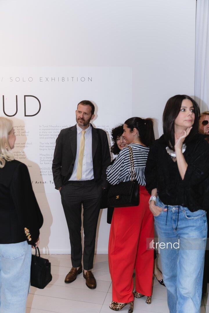 Barza Collection представила HÜDUD - первую персональную выставку Турала Моюфова при поддержке MoMA Baku