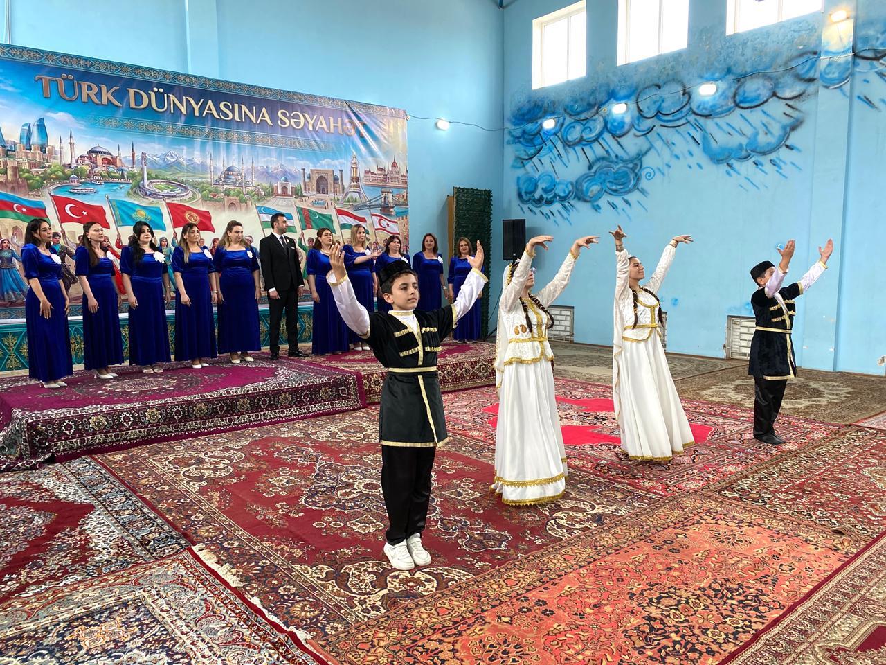 Şüvəlanda “Türk dünyasına səyahət” adlı tədbir keçirilib