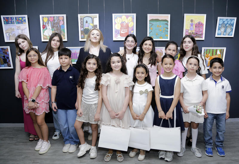 В Leyla Khazari Art Gallery состоялось открытие групповой выставки юных художников Tiny Worlds