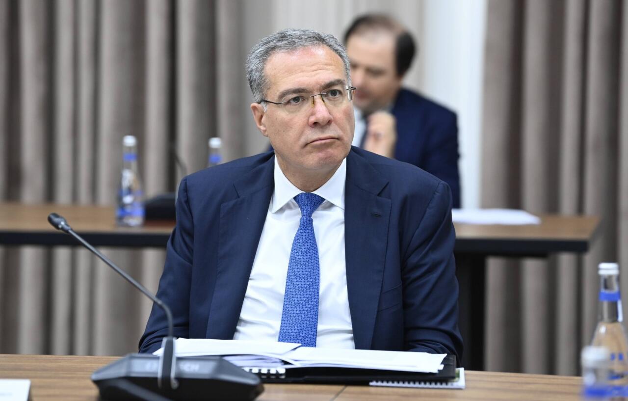 Əli Əsədov iclas keçirdi, yeni qərar qəbul edildi