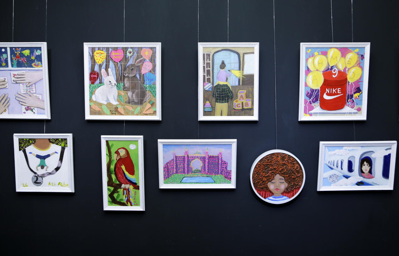 В Leyla Khazari Art Gallery состоялось открытие групповой выставки юных художников Tiny Worlds