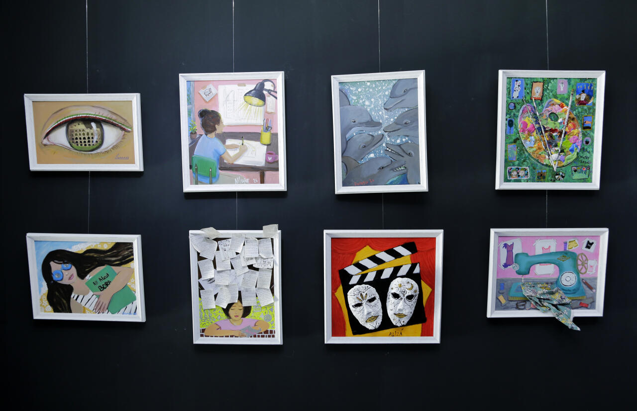 В Leyla Khazari Art Gallery состоялось открытие групповой выставки юных художников Tiny Worlds