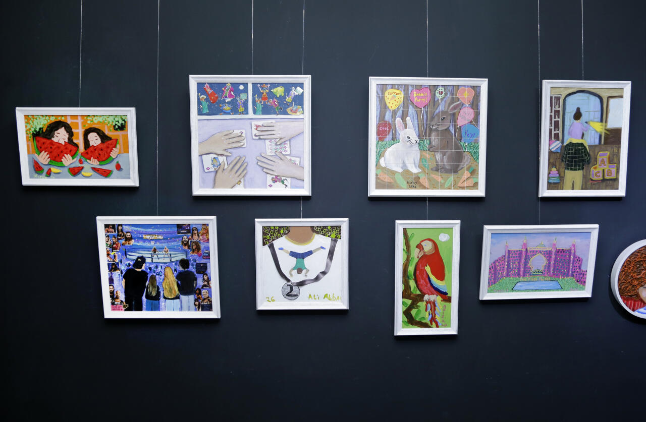 В Leyla Khazari Art Gallery состоялось открытие групповой выставки юных художников Tiny Worlds