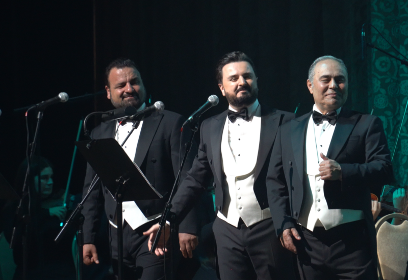 Баку в атмосфере красной дорожки - музыкальная подпись сезона Signature Gala Night