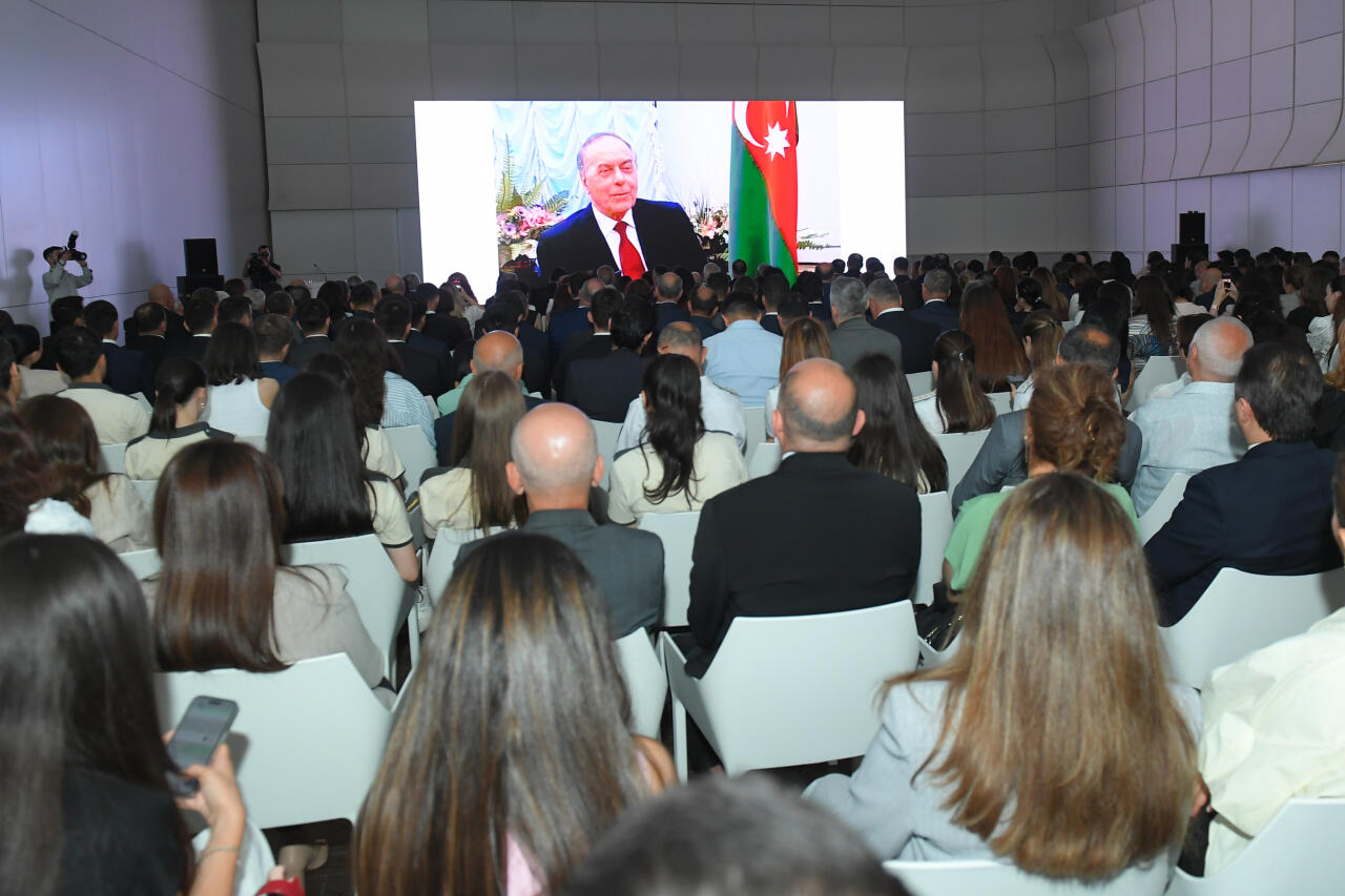 “Heydər Əliyev: Halın tərcüməsi” sənədli filminin təqdimatı olub