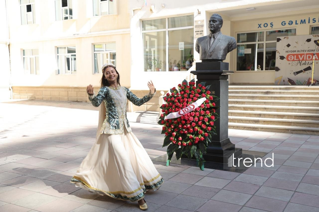 Heydər Əliyev adına Liseydə Məzun Günü keçirilib