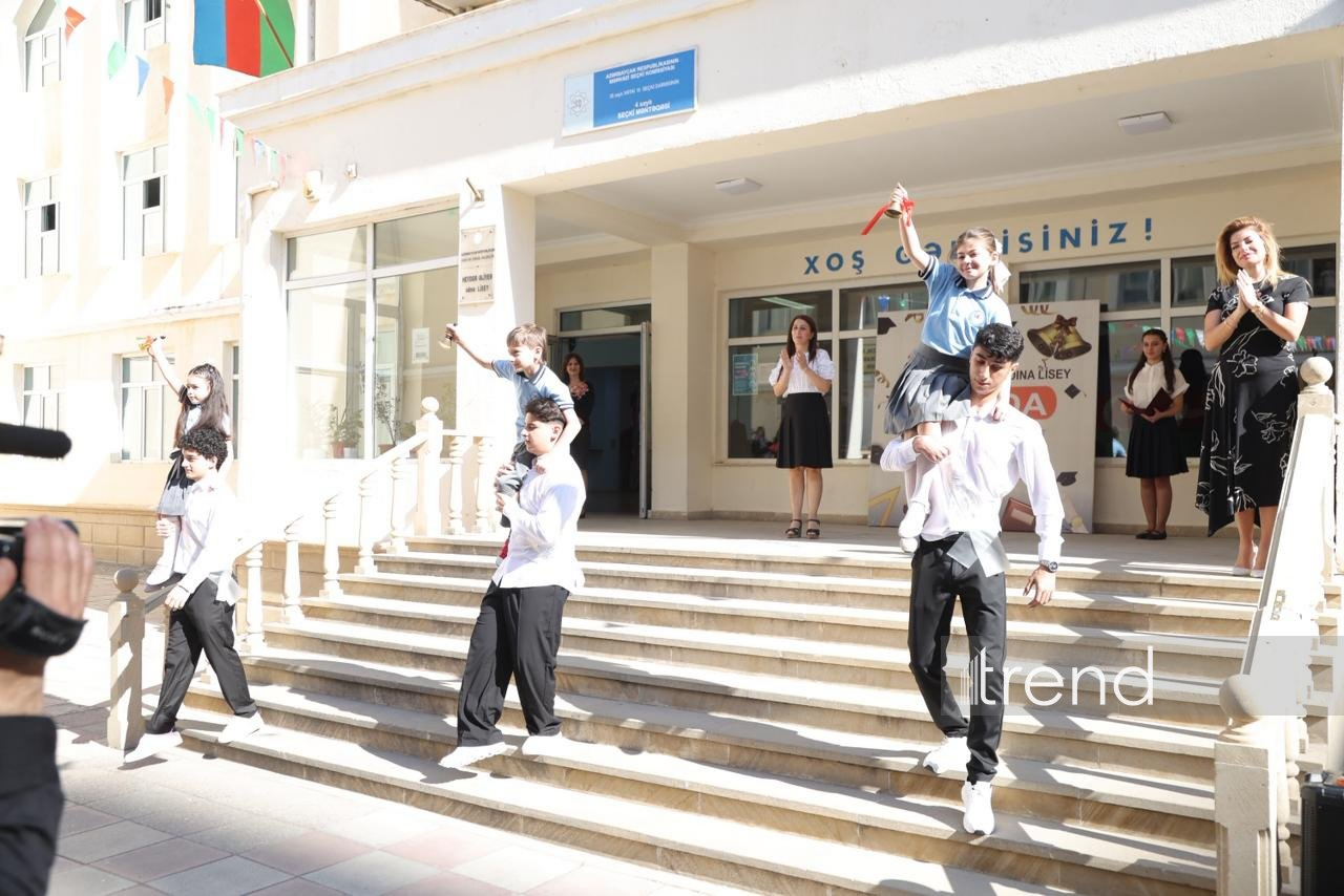 Heydər Əliyev adına Liseydə Məzun Günü keçirilib