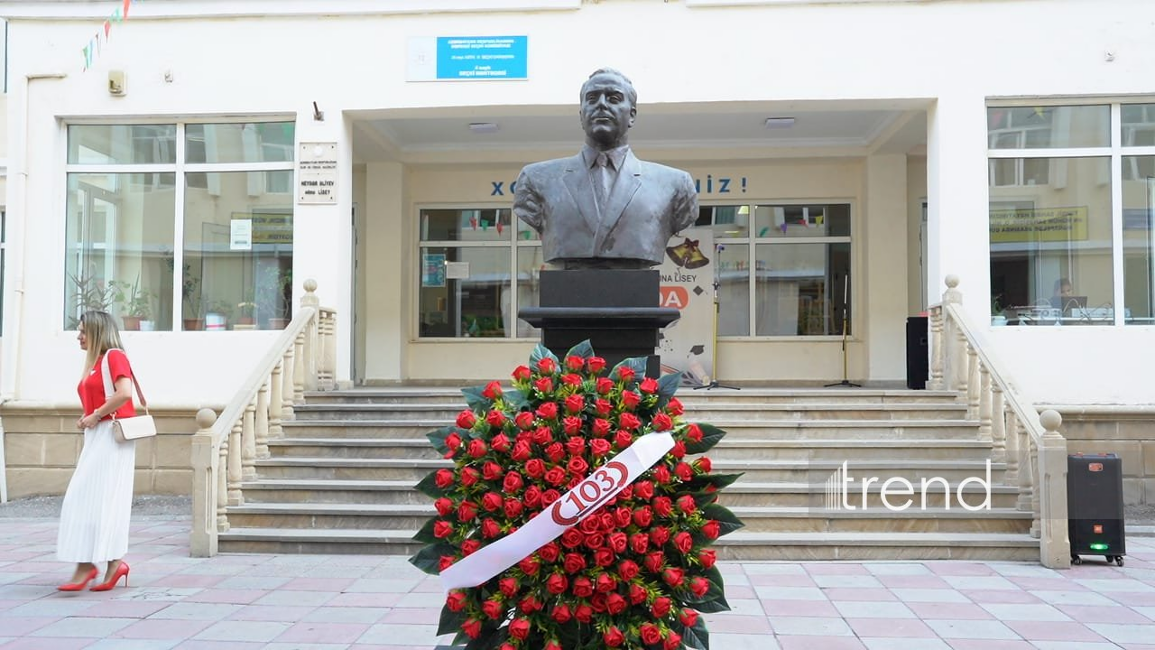 Heydər Əliyev adına Liseydə Məzun Günü keçirilib