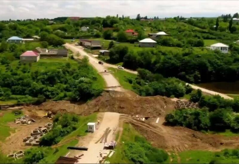В Азербайджане восстанавливают 25 дорог после ливней