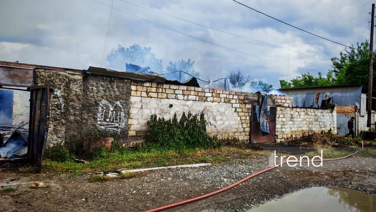 В Агдамском районе в магазин ударила молния
