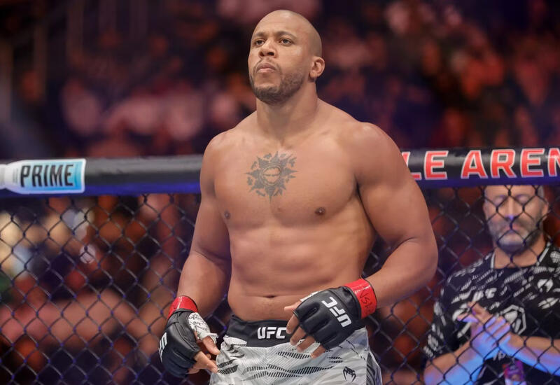 UFC White House: Сириль Ган нокаутировал Алекса Перейру в бою за пояс в тяжелом весе