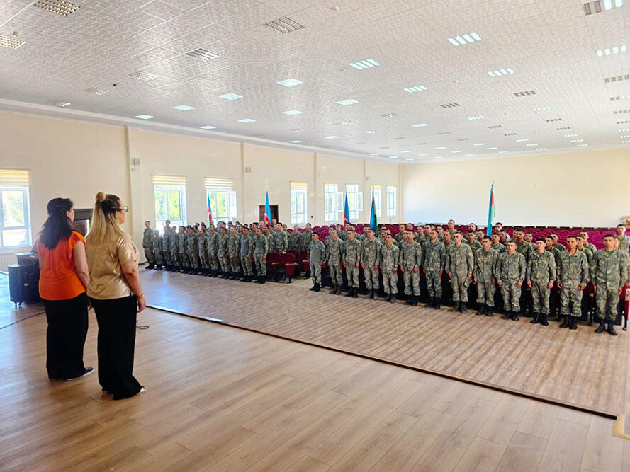 В азербайджанской армии проведен ряд мероприятий по случаю Дня национального спасения