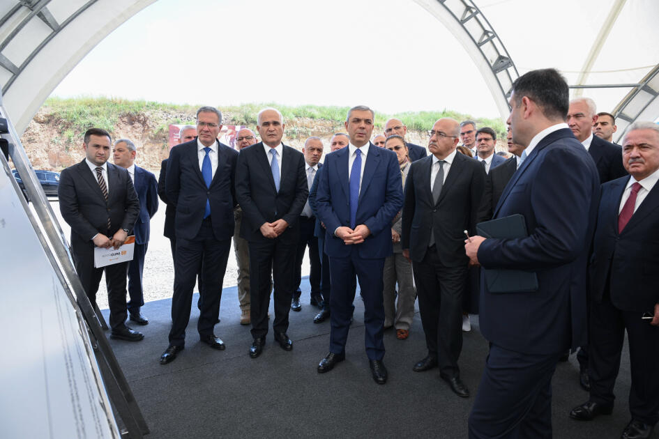 Əlaqələndirmə Qərargahının iclasının iştirakçıları “Dəmirli” Filiz Emalı Kompleksində görülən işlərlə tanış olublar