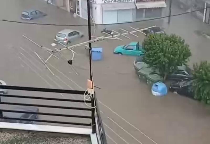 Дожди затопили Грецию