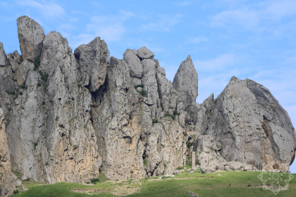 Легендарная гора на побережье Каспия