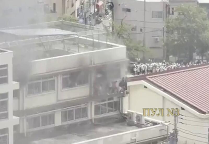Спокойствие школьников при пожаре в Токио удивило соцсети