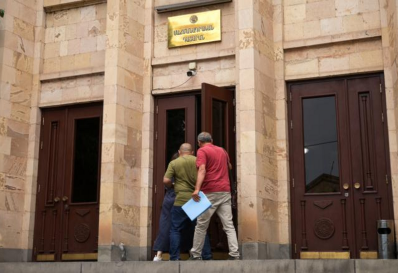 КС Армении принял к рассмотрению заявления об отмене итогов выборов