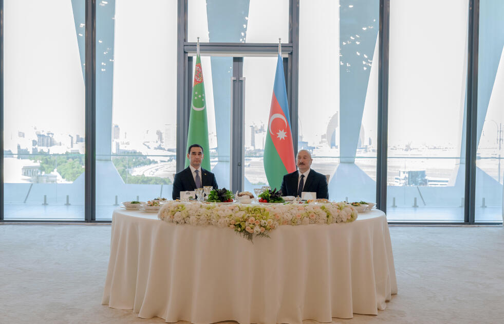 Prezident İlham Əliyevin adından Türkmənistan Prezidentinin şərəfinə dövlət ziyafəti verilib