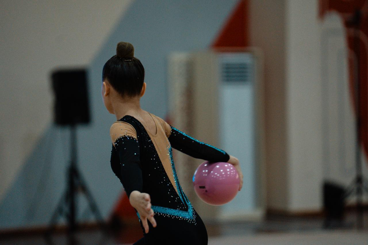 Məktəblilərin Respublika İdman Olimpiadası çərçivəsində bədii gimnastika yarışlarına start verilib