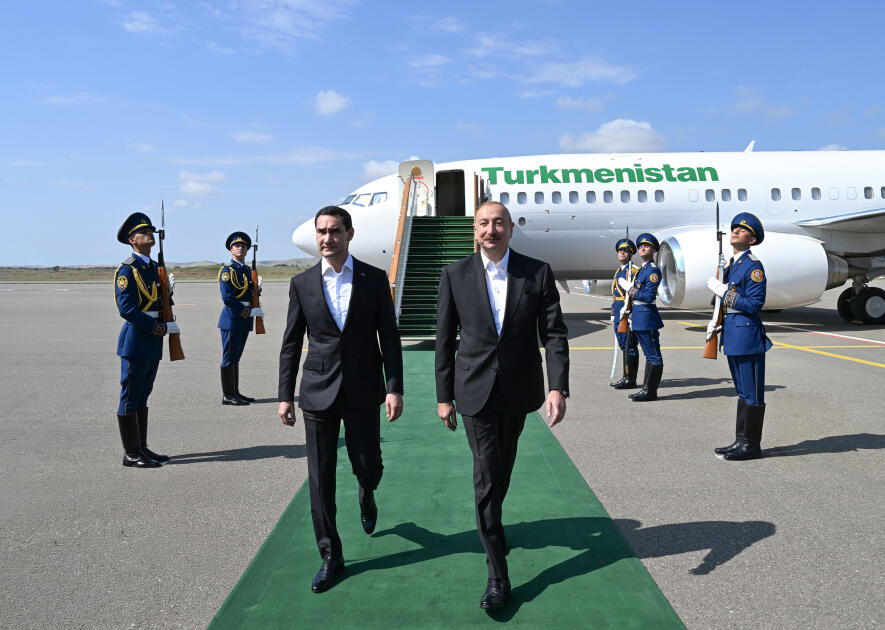 Президент Туркменистана Сердар Бердымухамедов прибыл в Физулинский район