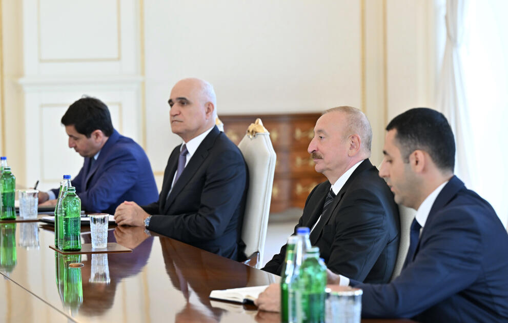 Президент Ильхам Алиев принял делегацию во главе с председателем Собрания исламского совета Ирана