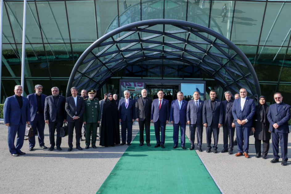 İran İslam Şurası Məclisinin sədri Azərbaycana səfərə gəlib