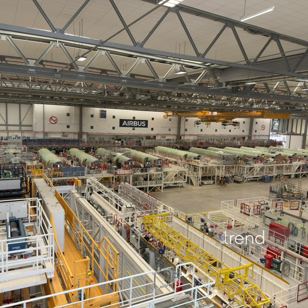 Азербайджанские журналисты посетили завод Airbus в Гамбурге