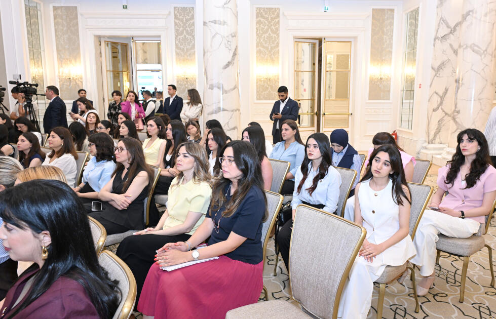 Heydər Əliyev Fondunun vitse-prezidenti Leyla Əliyeva “Qızların təhsilinə dəstək” layihəsinin II Məzun Günündə iştirak edib