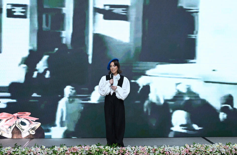 Heydər Əliyev Fondunun vitse-prezidenti Leyla Əliyeva “Qızların təhsilinə dəstək” layihəsinin II Məzun Günündə iştirak edib