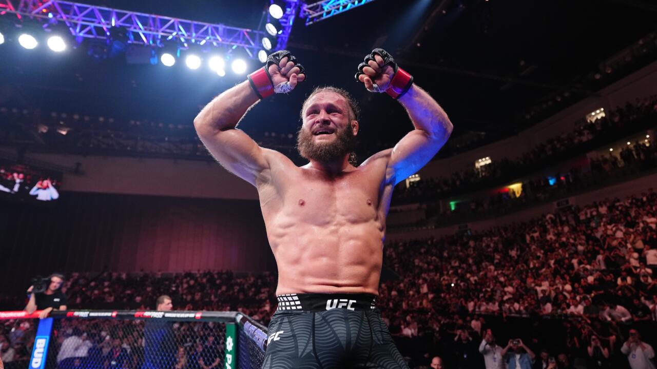 Рафаэль Физиев разгромил Мануэля Торреса на UFC Fight Night