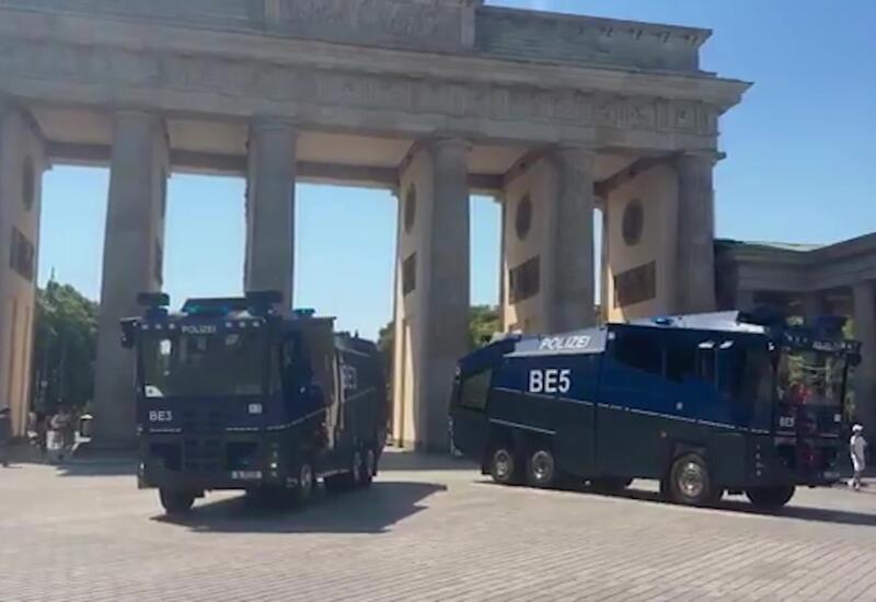 В Берлине вывели водометы из-за жары