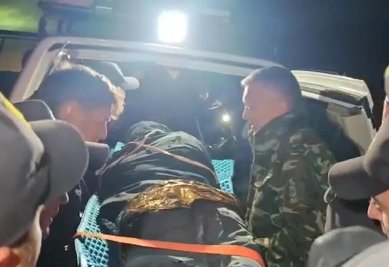На Базардюзю спасли сорвавшегося со скалы альпиниста