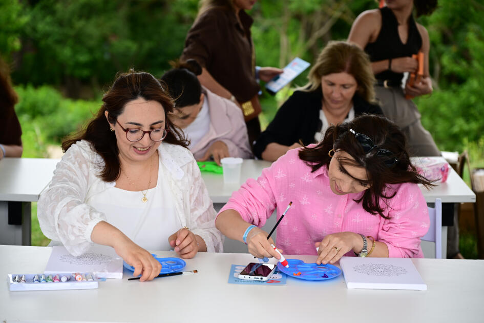 Leyla Əliyeva və Alona Əliyeva Xeyirxahlıq Festivalında iştirak ediblər