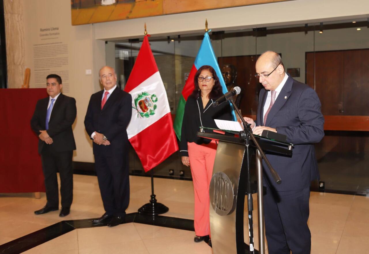 Azərbaycan və Peru arasında diplomatik münasibətlərin qurulmasının 30 illiyinə həsr olunmuş sərginin açılış mərasimi keçirilib