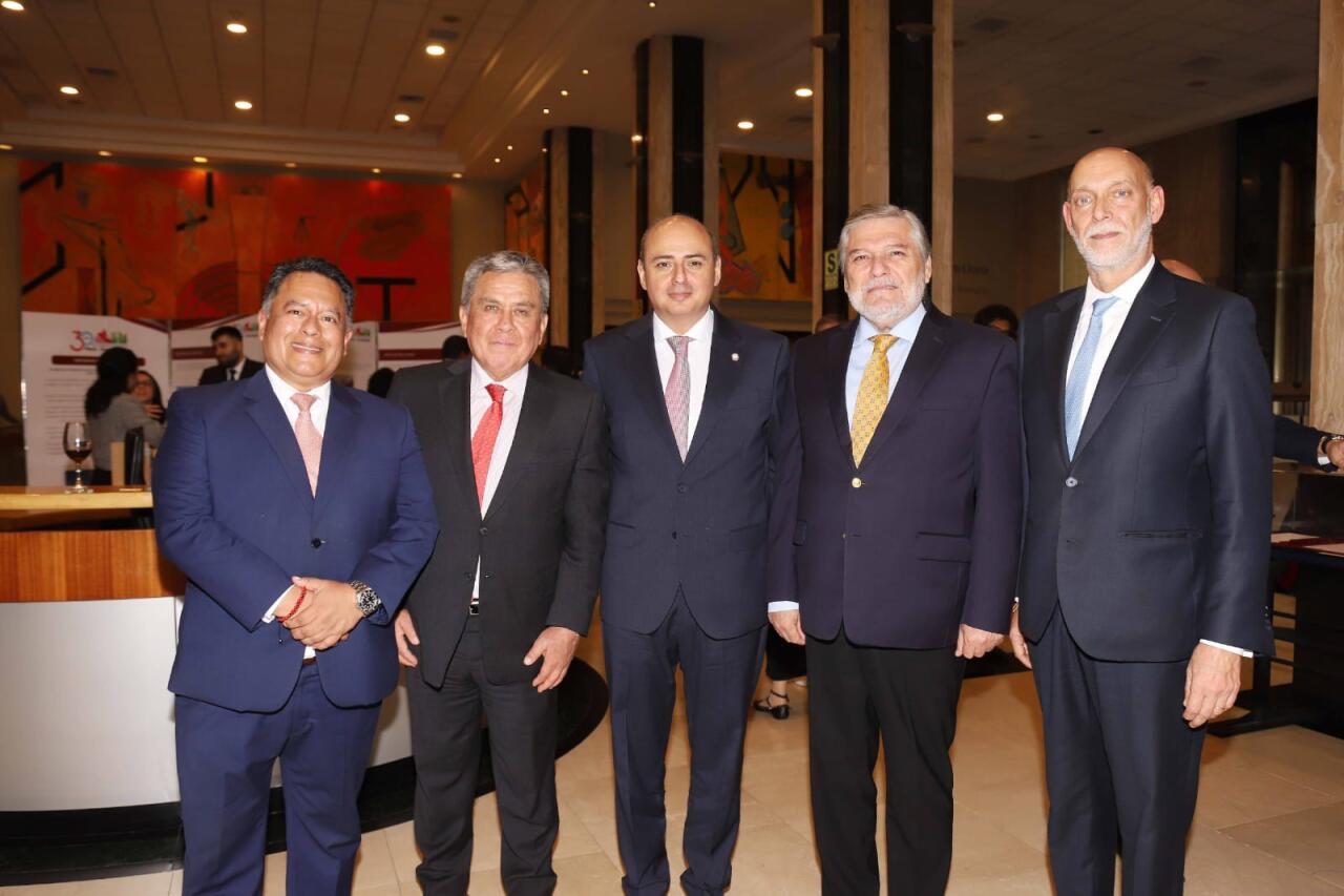Azərbaycan və Peru arasında diplomatik münasibətlərin qurulmasının 30 illiyinə həsr olunmuş sərginin açılış mərasimi keçirilib