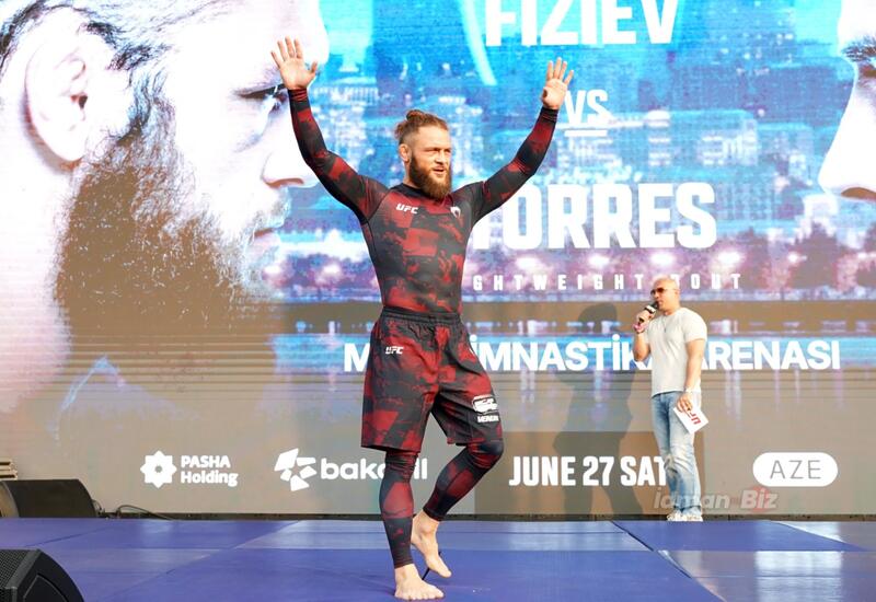 Рафаэль Физиев вошел в топ-15 нового рейтинга UFC