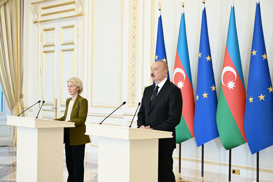 Prezident İlham Əliyev və Avropa Komissiyasının Prezidenti mətbuata bəyanatlarla çıxış ediblər