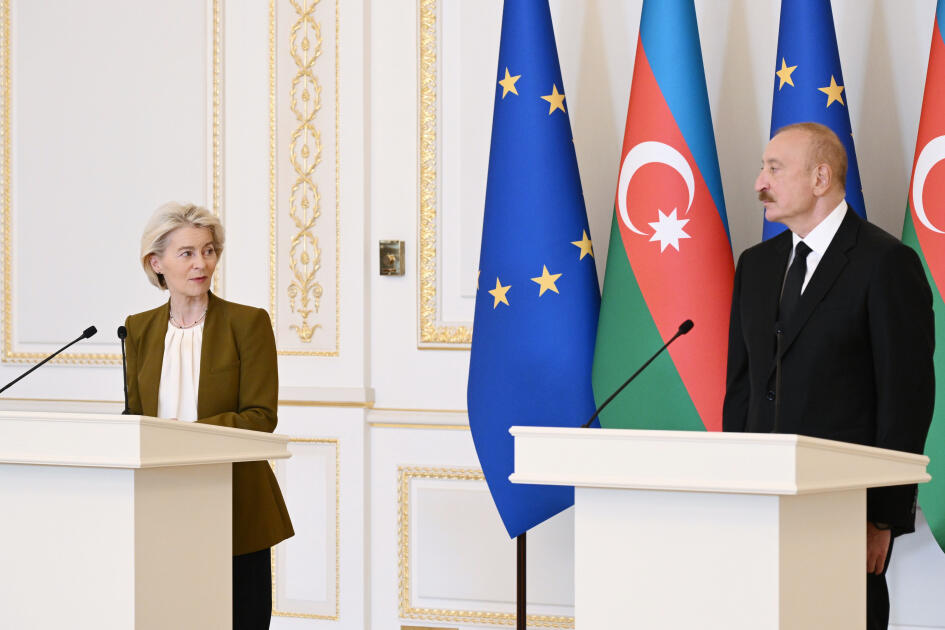 Prezident İlham Əliyev və Avropa Komissiyasının Prezidenti mətbuata bəyanatlarla çıxış ediblər