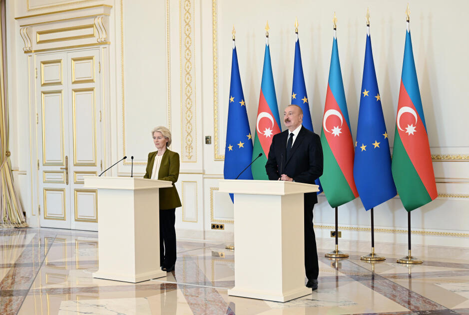 Prezident İlham Əliyev və Avropa Komissiyasının Prezidenti mətbuata bəyanatlarla çıxış ediblər